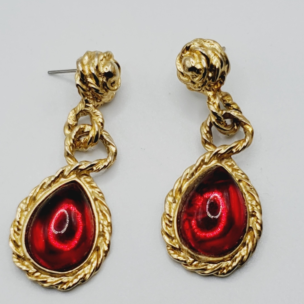 Vintage red gold rose flower earrings stunning for Christmas 🎄 euc